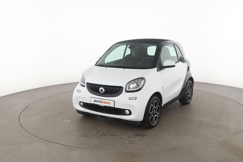 Weiß Gebraucht 2018 Smart ForTwo Coupé Prime Kleinwagen | 12.530 € (Guter Preis) - Bild 1/3