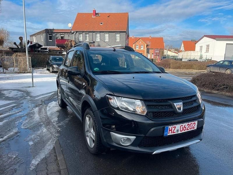 Gebraucht Dacia Sandero Stepway Ambiance 90 PS (66 kW) 2013 Schwarz Limousine