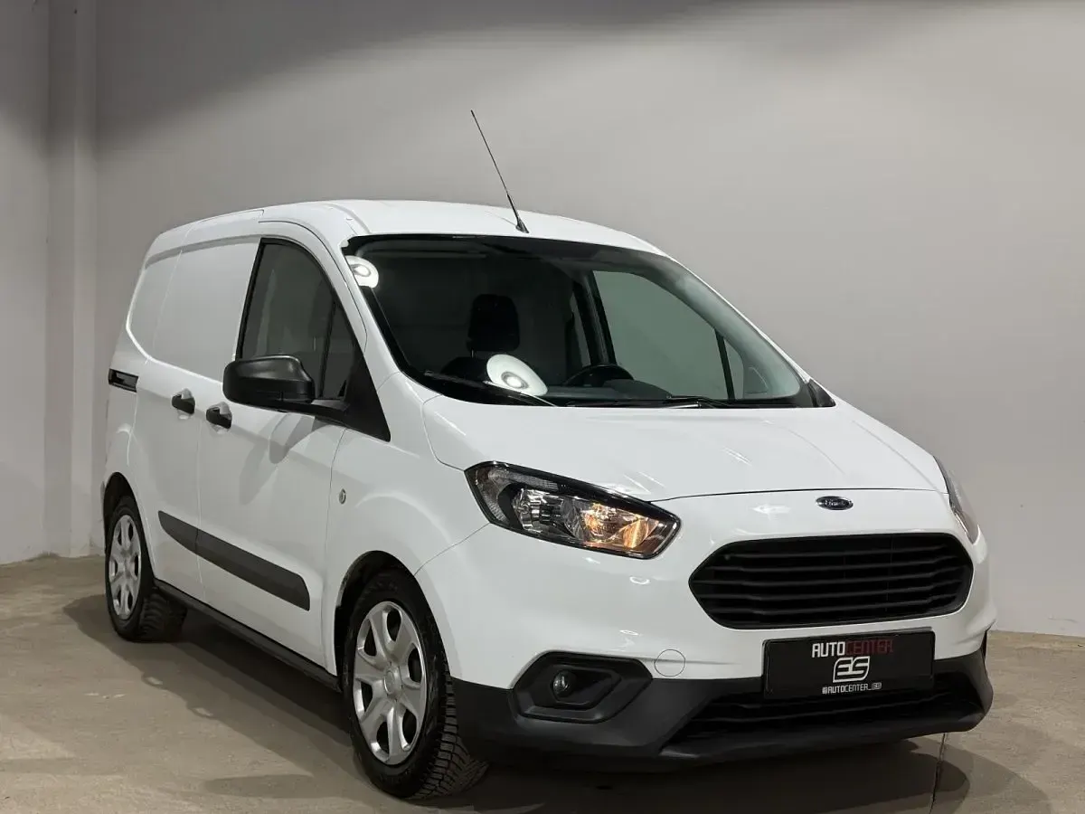 Gebraucht Ford Transit Trend 75 PS (55 kW) 2021 Weiß (frostweiß) Van / Kleinbus
