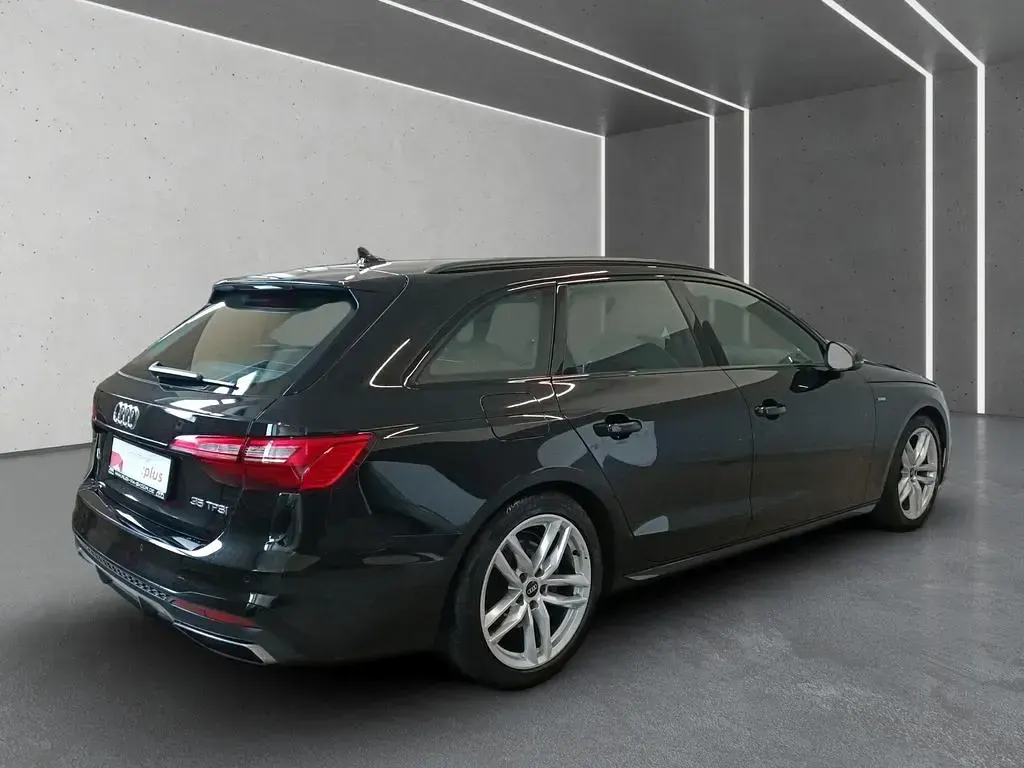 Gebraucht Audi A4 S-Line 150 PS (110 kW) 2023 Schwarz Kombi