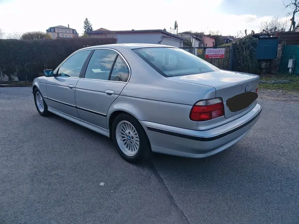 Gebraucht BMW 520 150 PS (110 kW) 1997 Silber Limousine