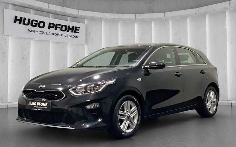 Schwarz Gebraucht 2020 Kia Ceed Vision Kleinwagen | 15.890 € (Teuer) - Bild 1/4