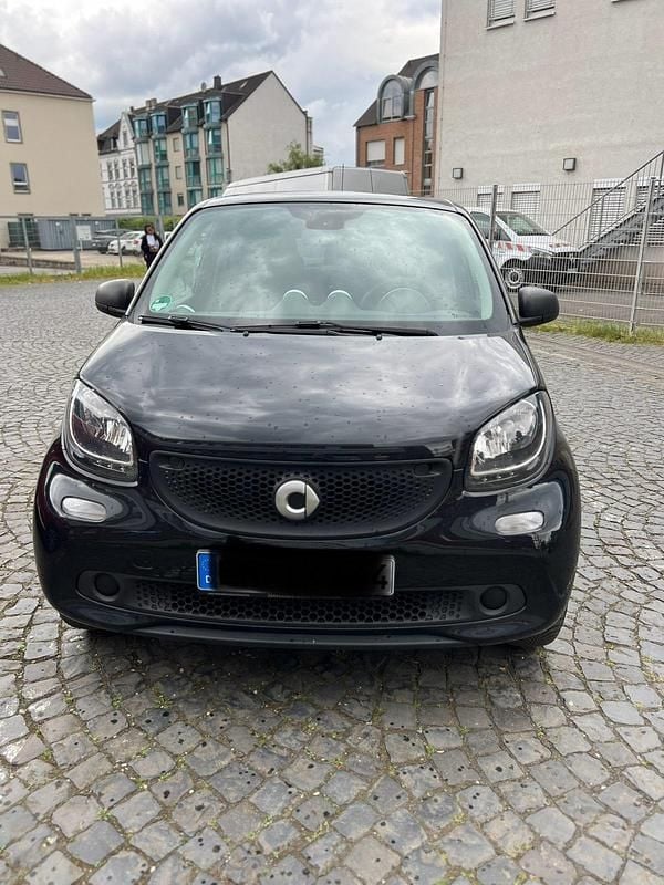 Schwarz Gebraucht 2018 Smart ForFour Kleinwagen | 9.000 € (Superpreis) - Bild 1/4