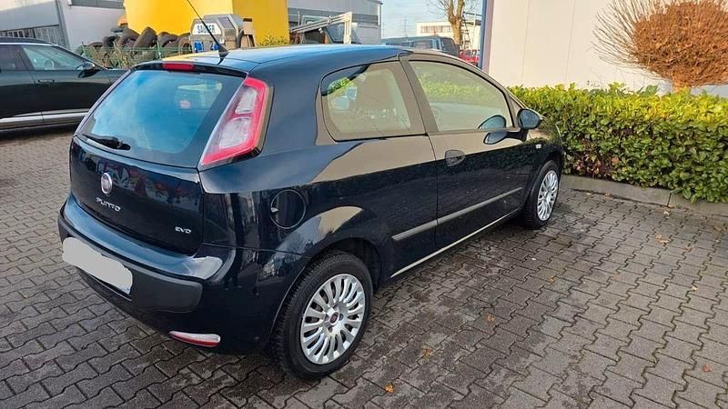 Gebraucht Fiat Punto Evo Dynamic 65 PS (47 kW) 2010 Blau Kleinwagen