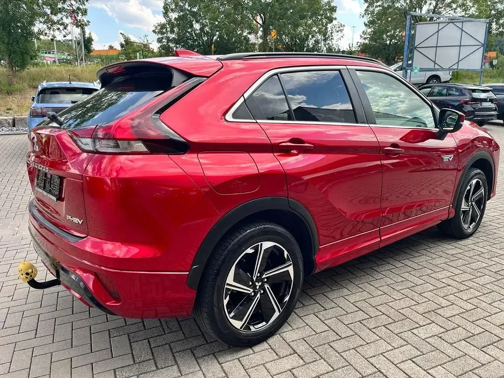 Gebraucht Mitsubishi Eclipse Cross Plus 98 PS (72 kW) 2022 Rot SUV