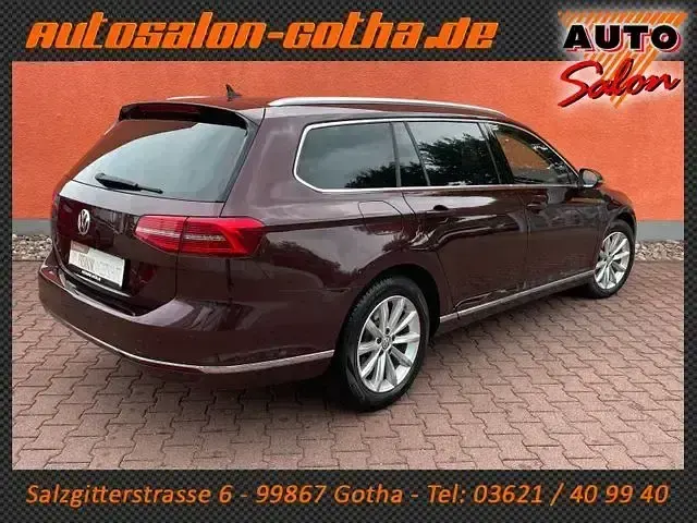 Używany VW Passat Highline 150 KM (110 kW) 2018 Czerwony Kombi