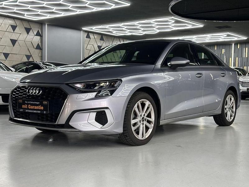 Gebraucht Audi A3 Ambiente 110 PS (80 kW) 2022 Silber Limousine