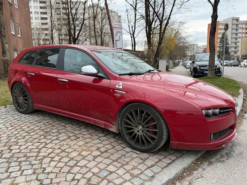 Gebraucht Alfa Romeo 159 280 PS (205 kW) 2008 Rot Kombi