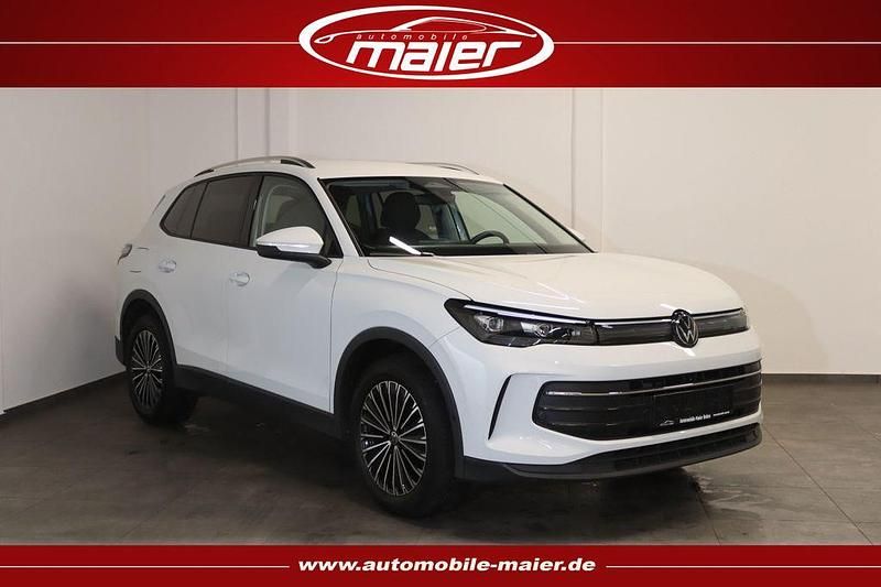 Pure white Gebraucht 2024 VW Tiguan Life SUV | 31.500 € (Fairer Preis) - Bild 1/4
