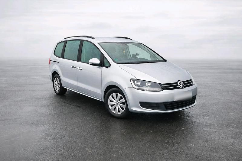 Gebraucht VW Sharan 140 PS (102 kW) 2011 Silber Van / Kleinbus
