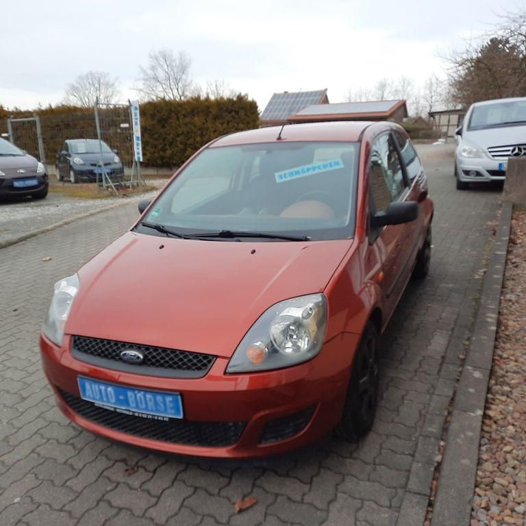 Gebraucht Ford Fiesta Ambiente 69 PS (50 kW) 2006 Orange Kleinwagen