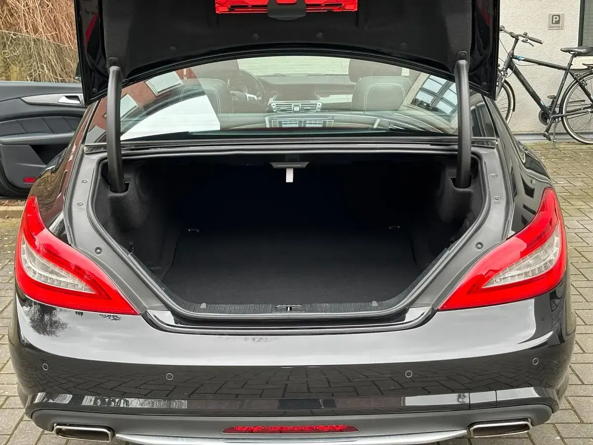 Gebraucht Mercedes CLS350 AMG 306 PS (225 kW) 2011 Schwarz Coupé