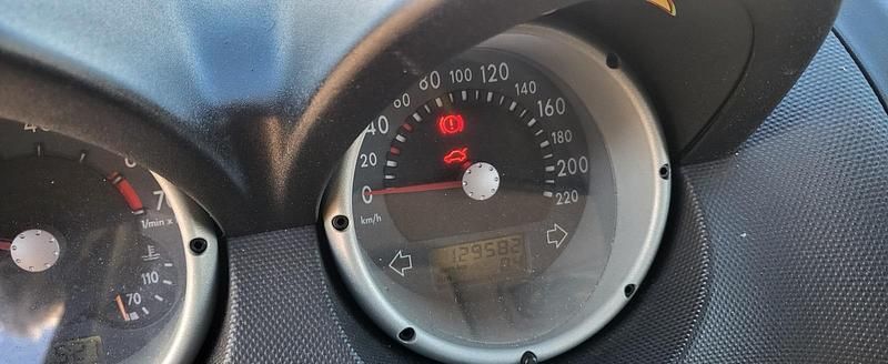 Gebraucht VW Lupo 50 PS (36 kW) 2003 Silber Kleinwagen