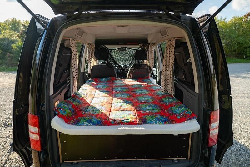 Gebraucht VW Caddy 105 PS (77 kW) 2011 Violet Van / Kleinbus