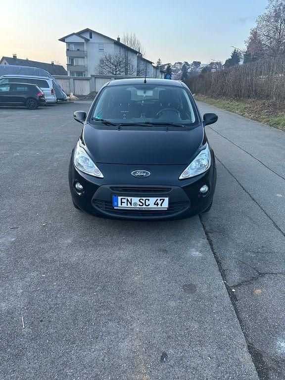 Gebraucht Ford Ka Ambiente 69 PS (50 kW) 2012 Schwarz Kleinwagen