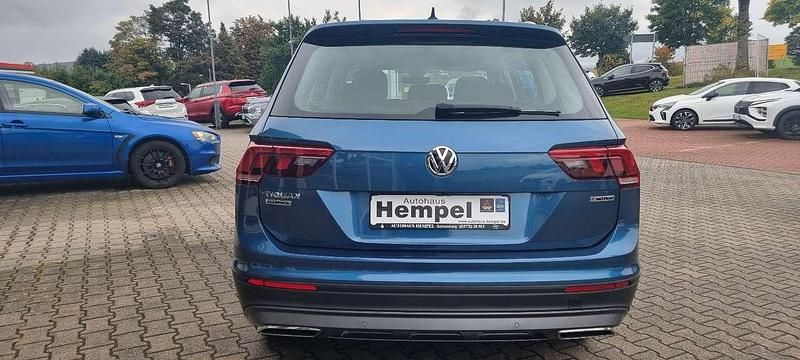 Gebraucht VW Tiguan Allspace 200 PS (147 kW) 2021 Grün SUV