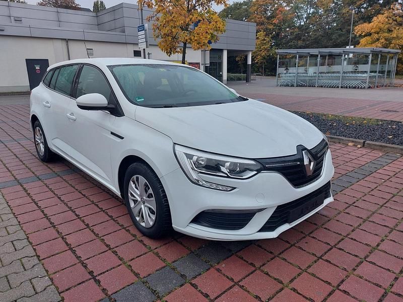 Weiß Gebraucht 2017 Renault Mégane GrandTour Kombi | 5.800 € (Superpreis) - Bild 1/4