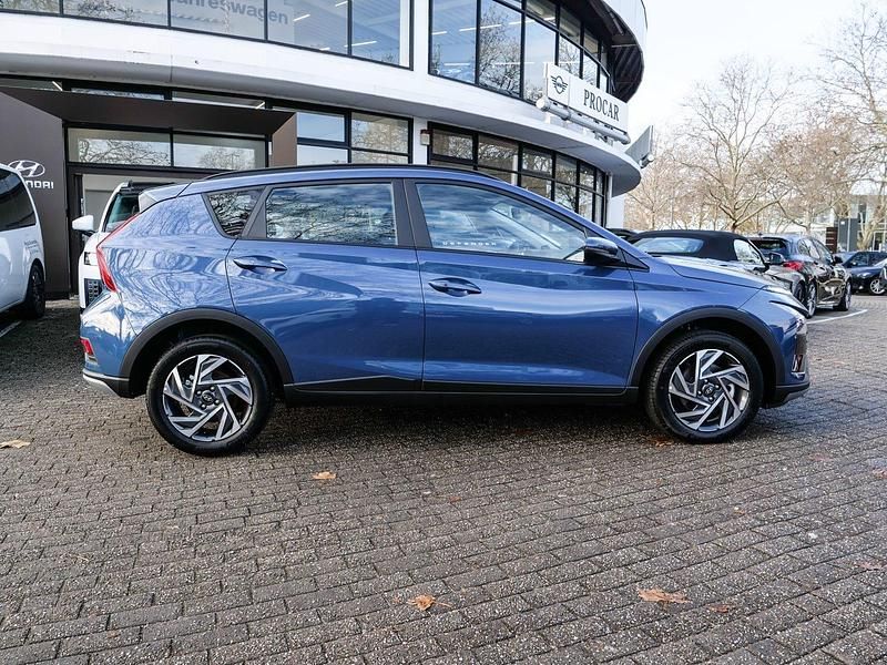Neu Hyundai Bayon Trend 99 PS (72 kW) 2025 Blau SUV