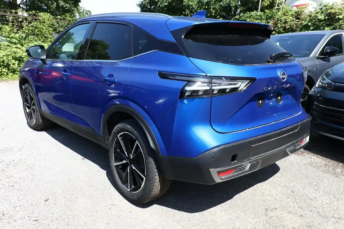 Neu Nissan Qashqai Tekna 158 PS (116 kW) 2026 Magnetic blue metallic SUV