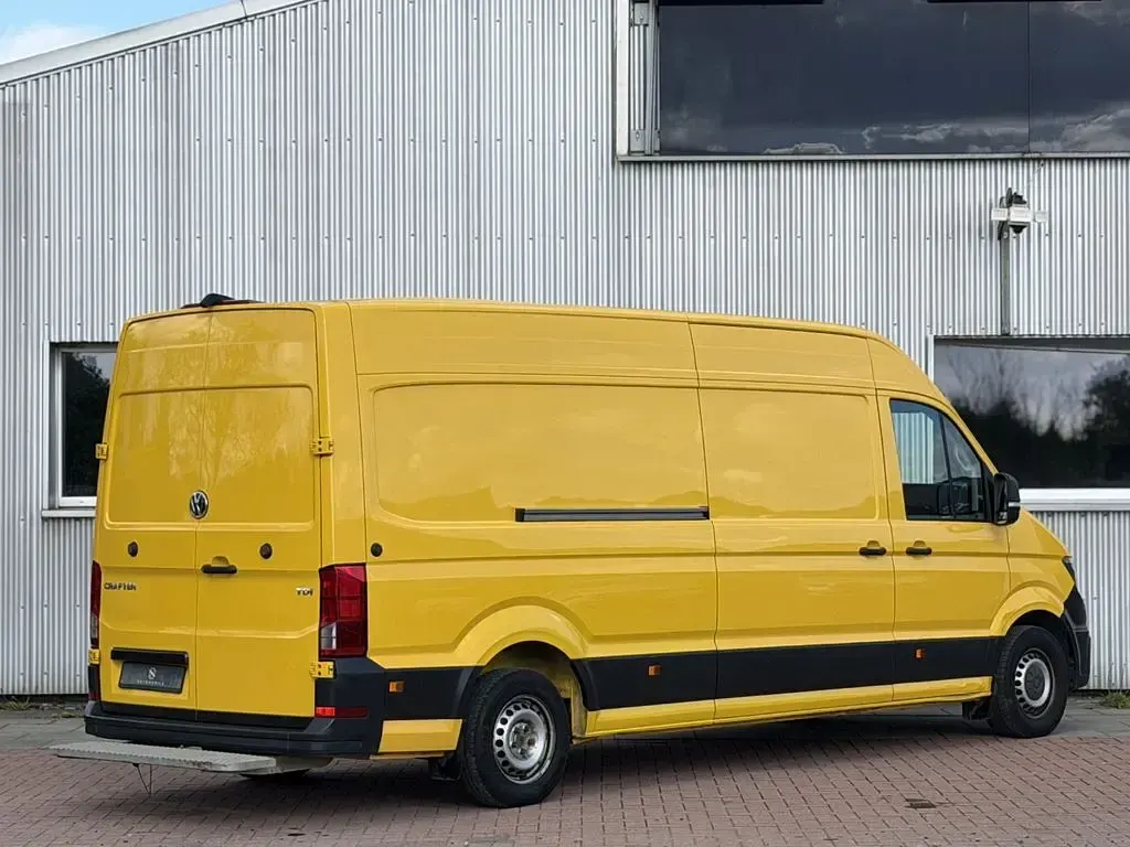 Occasion VW Crafter 140 ch (102 kW) 2018 Jaune Van
