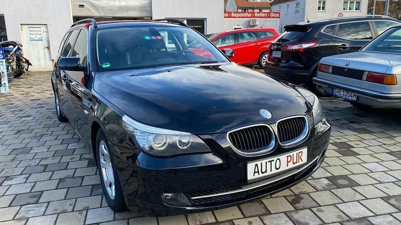 Schwarz Gebraucht 2007 BMW 520 Sport Line Kombi | 2.899 € (Superpreis) - Bild 1/4