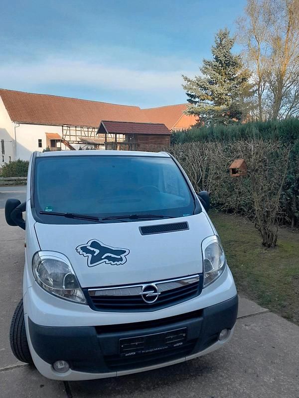 Gebraucht Opel Vivaro 116 PS (85 kW) 2009 Weiß Van / Kleinbus