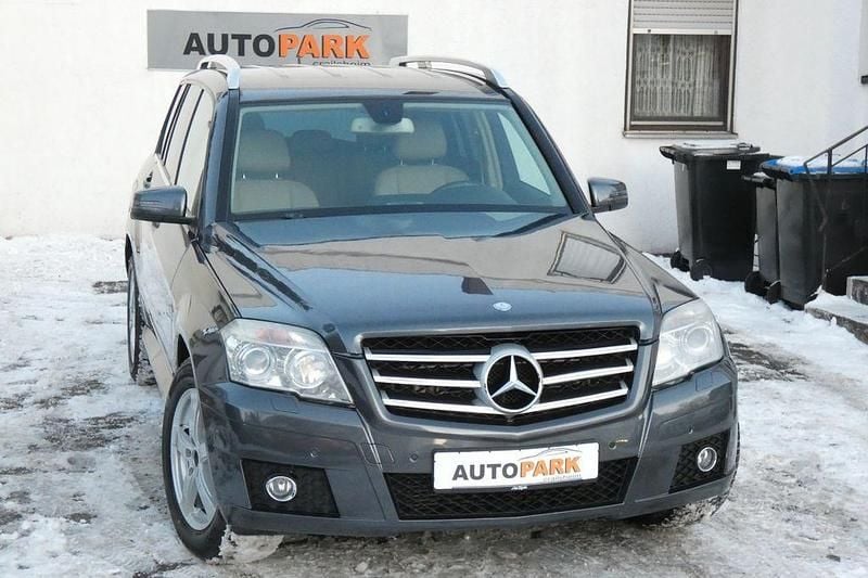 Grau Gebraucht 2009 Mercedes GLK320 SUV | 5.490 € (Superpreis) - Bild 1/4