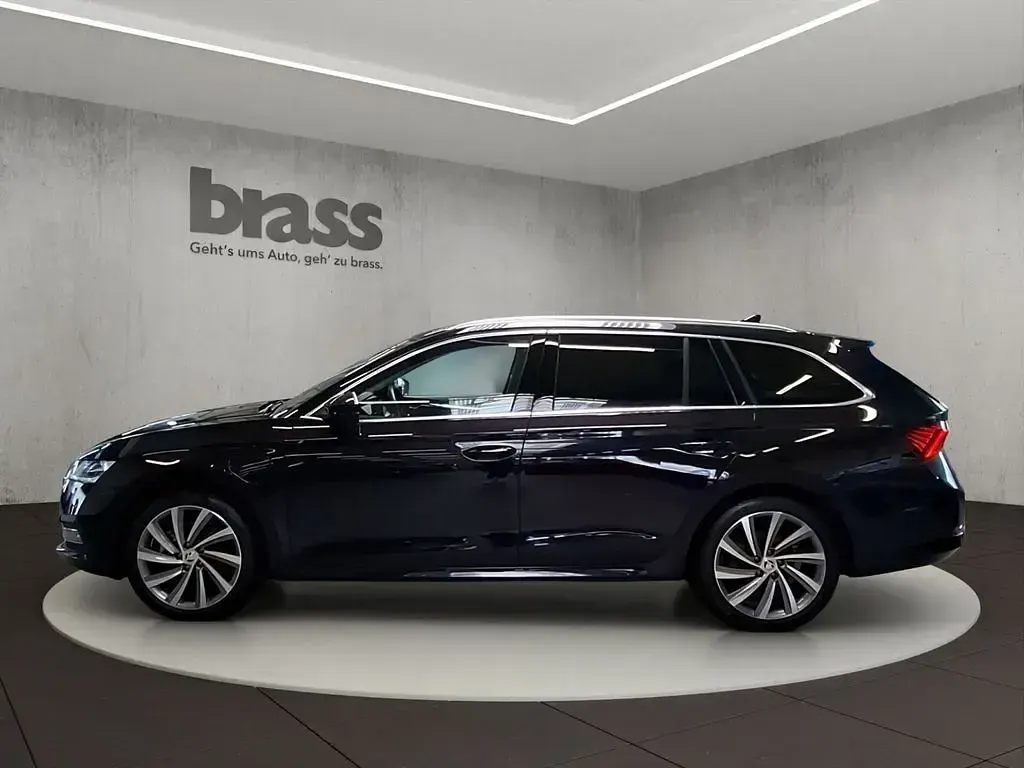 Gebraucht Skoda Octavia Style 204 PS (150 kW) 2021 Blackmagic perleffekt Kombi