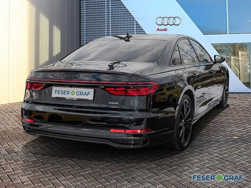 Gebraucht Audi A8 Ambiente 286 PS (210 kW) 2023 Mythosschwarz metallic Limousine