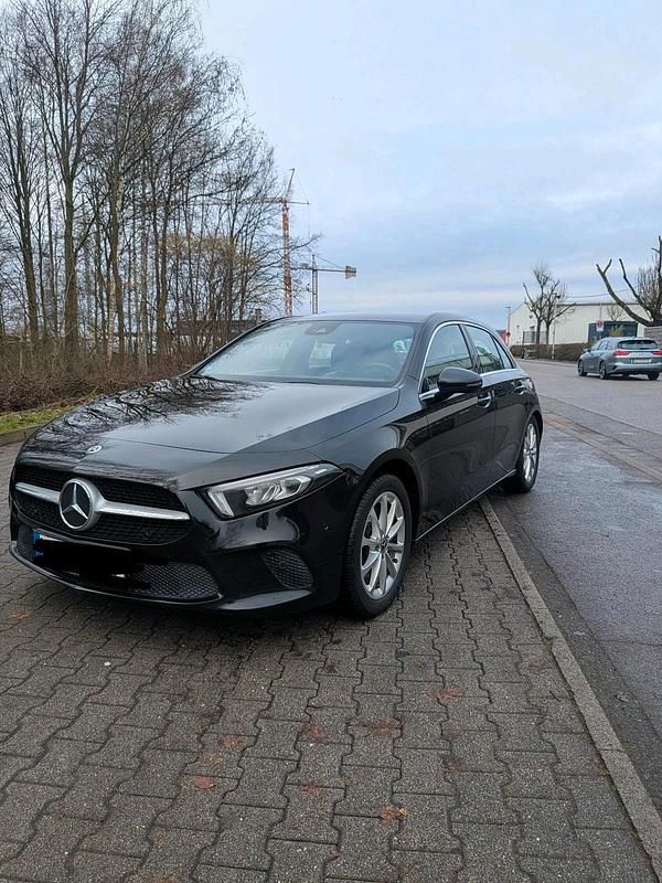 Gebraucht Mercedes A220 190 PS (139 kW) 2019 Schwarz Kleinwagen