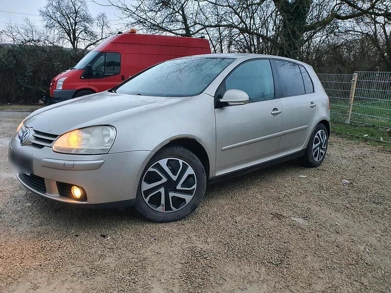 Gebraucht VW Golf 105 PS (77 kW) 2005 Gold Coupé