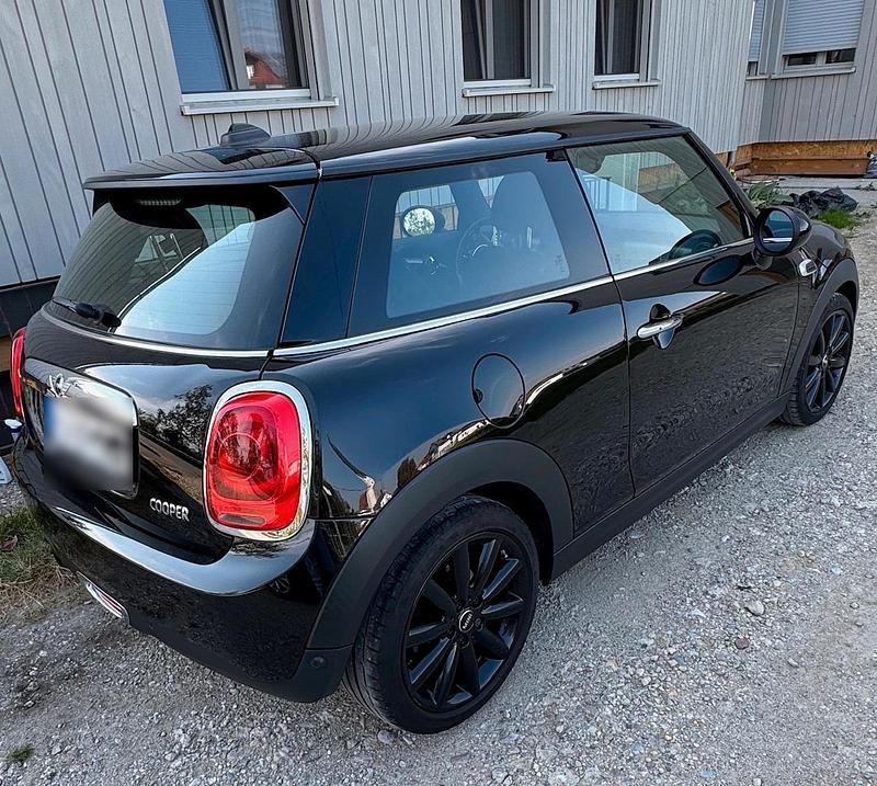 Gebraucht Mini Cooper 136 PS (100 kW) 2014 Schwarz Kleinwagen