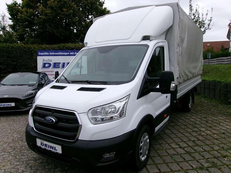 Gebraucht Ford Transit Trend 131 PS (96 kW) 2021 Frostweiß Van / Kleinbus