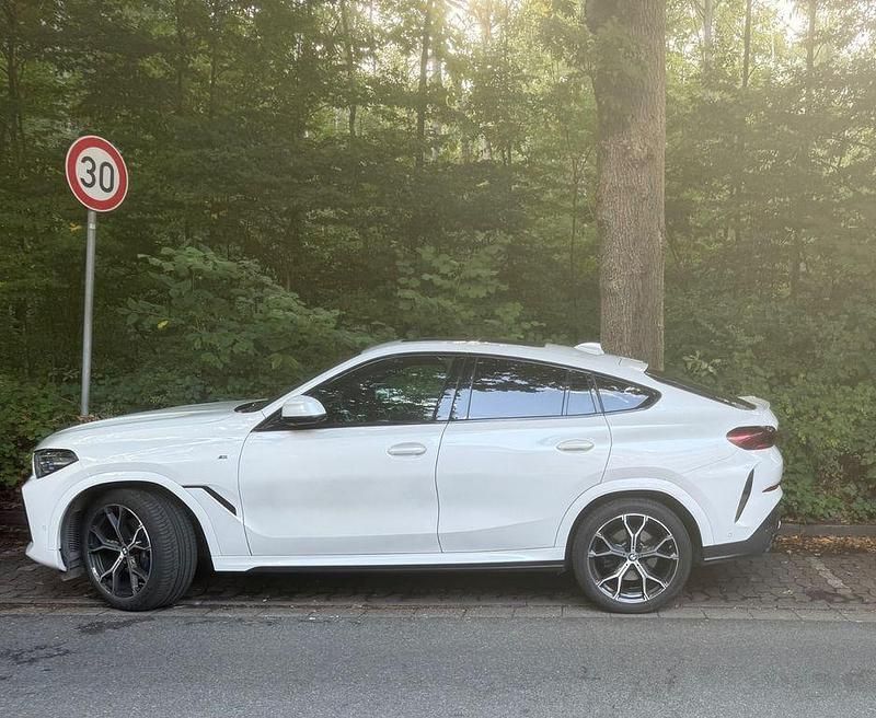 Weiß Gebraucht 2022 BMW X6 Performance SUV | 67.500 € (Superpreis) - Bild 1/4