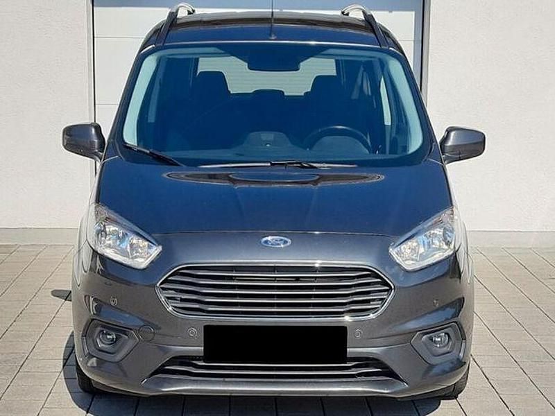 Gebraucht Ford Tourneo Courier Titanium 101 PS (74 kW) 2020 Magneticgrau (metallic) Van / Kleinbus