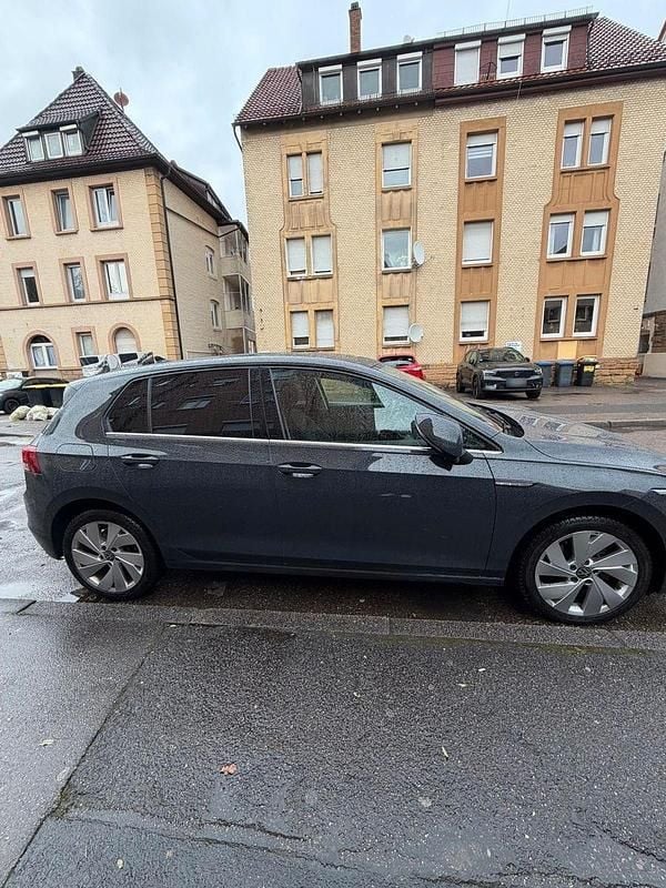 Gebraucht VW Golf VII Style 150 PS (110 kW) 2020 Grau Kombi