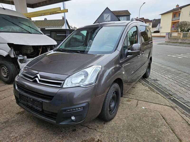 Braunmetallic Gebraucht 2015 Citroën Berlingo Van / Kleinbus | 7.795 € (Guter Preis) - Bild 1/4