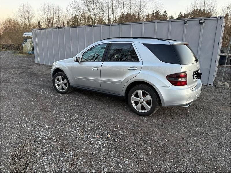 Gebraucht Mercedes ML320 2007 Grau SUV