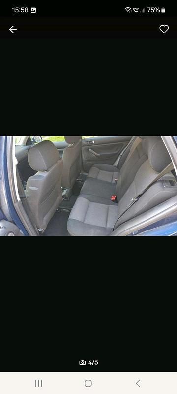 Gebraucht VW Golf IV 80 PS (58 kW) 2002 Blau Kleinwagen