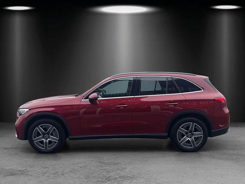Gebraucht Mercedes GLC300 AMG 258 PS (189 kW) 2023 Rot SUV