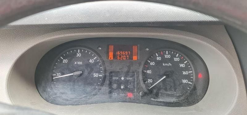 Weiß Gebraucht 2004 Renault Master Van | 5.400 € (Fairer Preis) - Bild 1/4