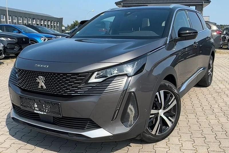 Grau Gebraucht 2023 Peugeot 5008 GT-line Van / Kleinbus | 24.871 € (Etwas zu teuer) - Bild 1/4