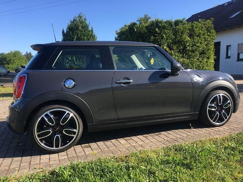 Gebraucht Mini Cooper SD 170 PS (125 kW) 2016 Grau Kleinwagen