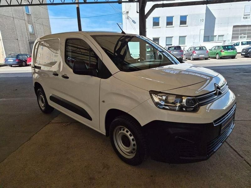 Gebraucht Citroën Berlingo 110 PS (80 kW) 2022 Weiß Van / Kleinbus