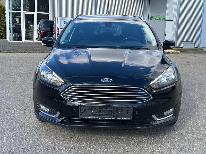 Gebraucht Ford Focus Titanium 125 PS (91 kW) 2016 Schwarz Kombi