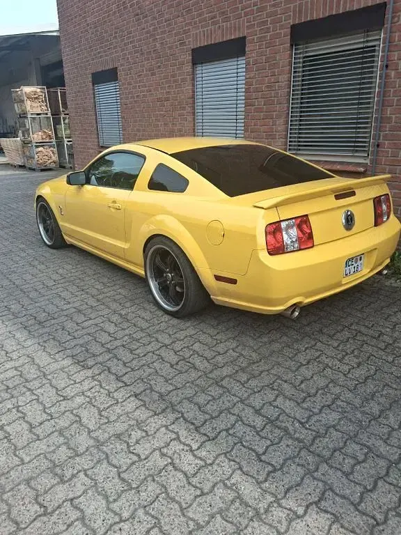 Gebraucht Ford Mustang 306 PS (225 kW) 2006 Gelb Coupé