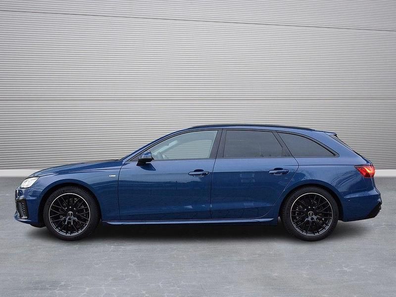 Gebraucht Audi A4 S-Line 163 PS (119 kW) 2024 Ascariblau metallic Kombi