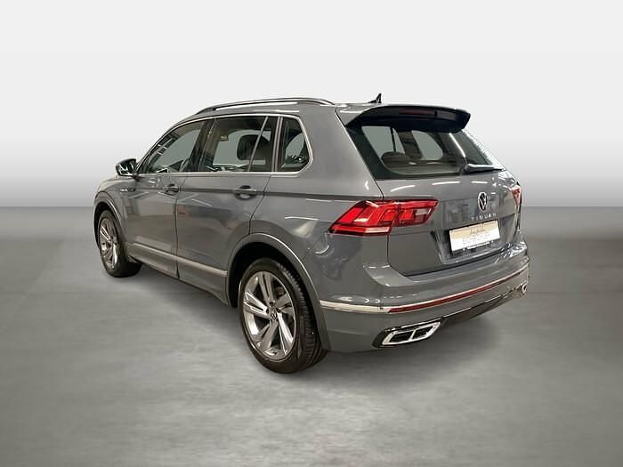 Gebraucht VW Tiguan R-line 150 PS (110 kW) 2023 Delfingrau (metallic) SUV