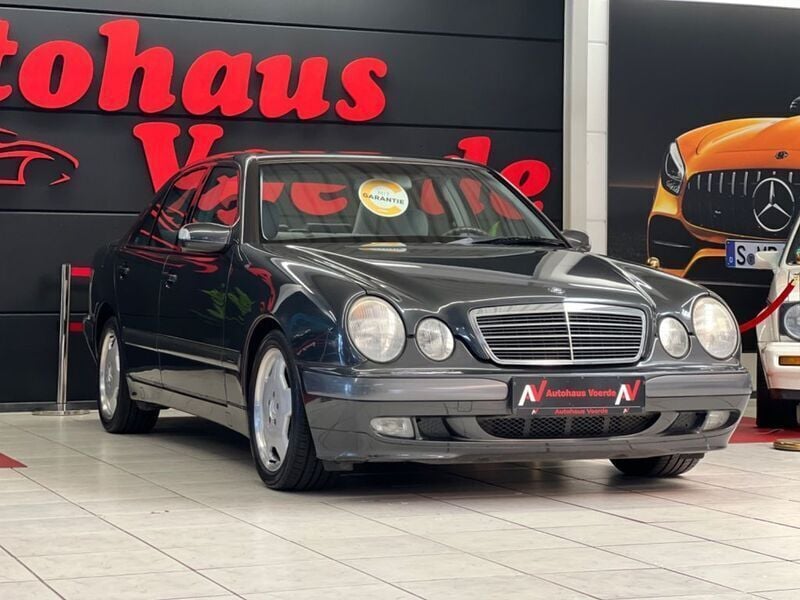 Gebraucht Mercedes E200 Classic 163 PS (119 kW) 2001 Grau Limousine