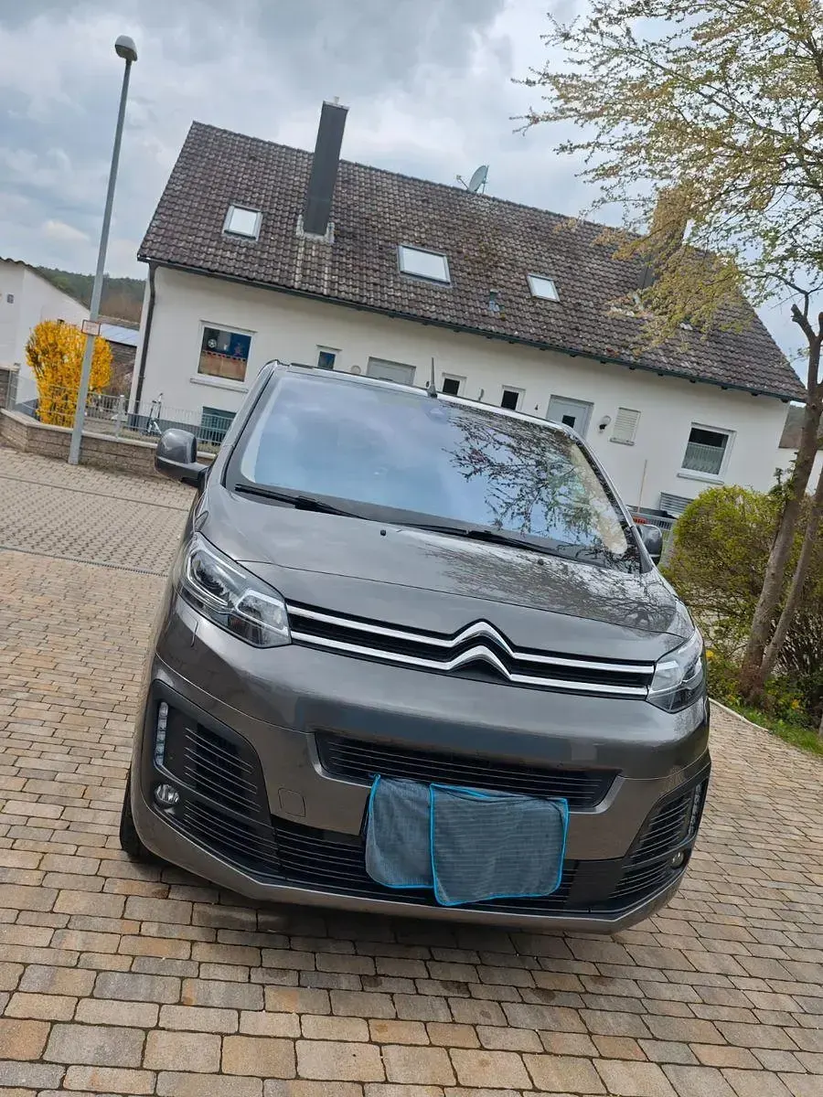 Gebraucht Citroën Spacetourer Feel 150 PS (110 kW) 2018 Grau Van / Kleinbus